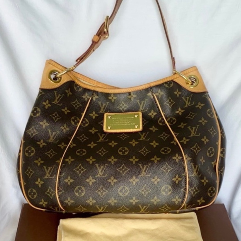 SOLD…. AUTHETIC Louis Vuitton Monogram Galliera PM